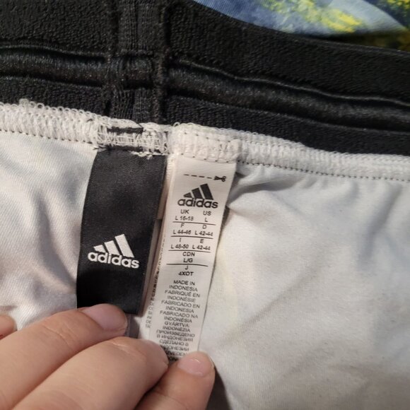 Adidas Slightly-cropped Soft Leggings with Drawstring, in Blue and Yellow floral - Picture 5 of 5